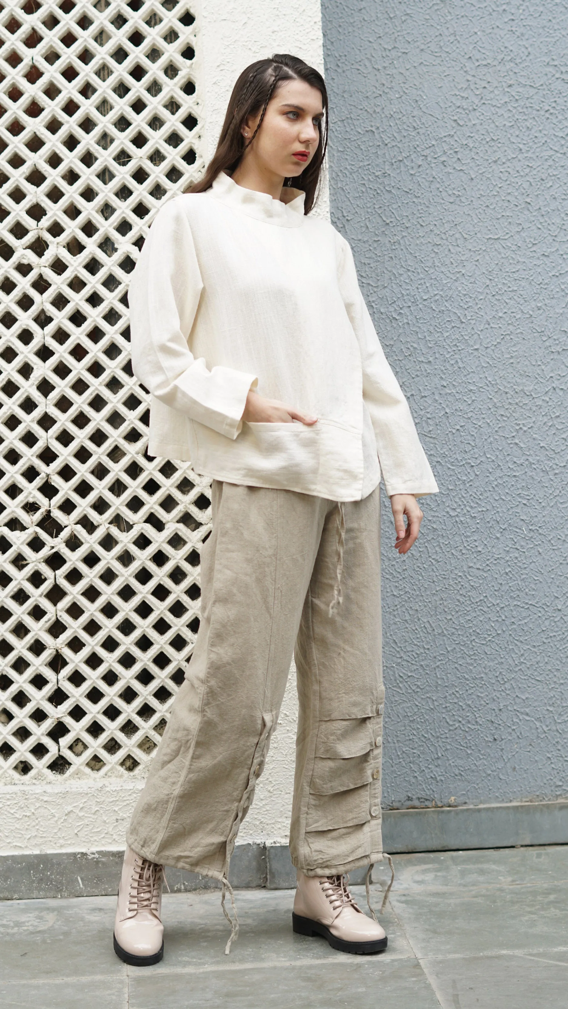 Deacon Linen Blend Top in Cream