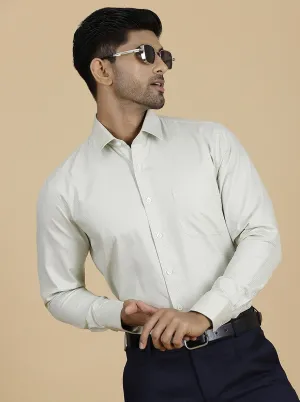Light Green Solid Slim Fit Formal Shirt | JadeBlue