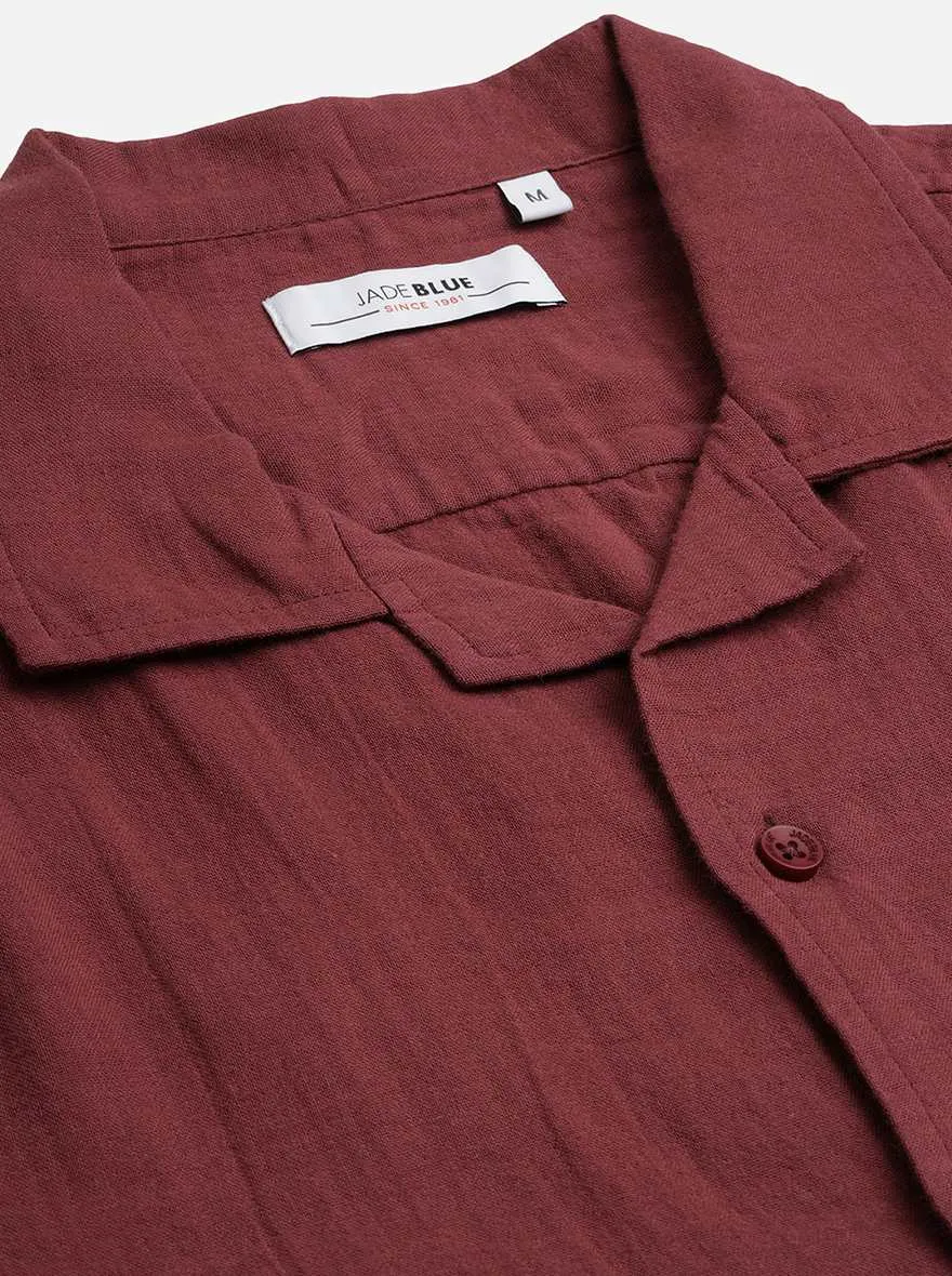 Maroon Solid Slim Fit Casual Shirt | JadeBlue