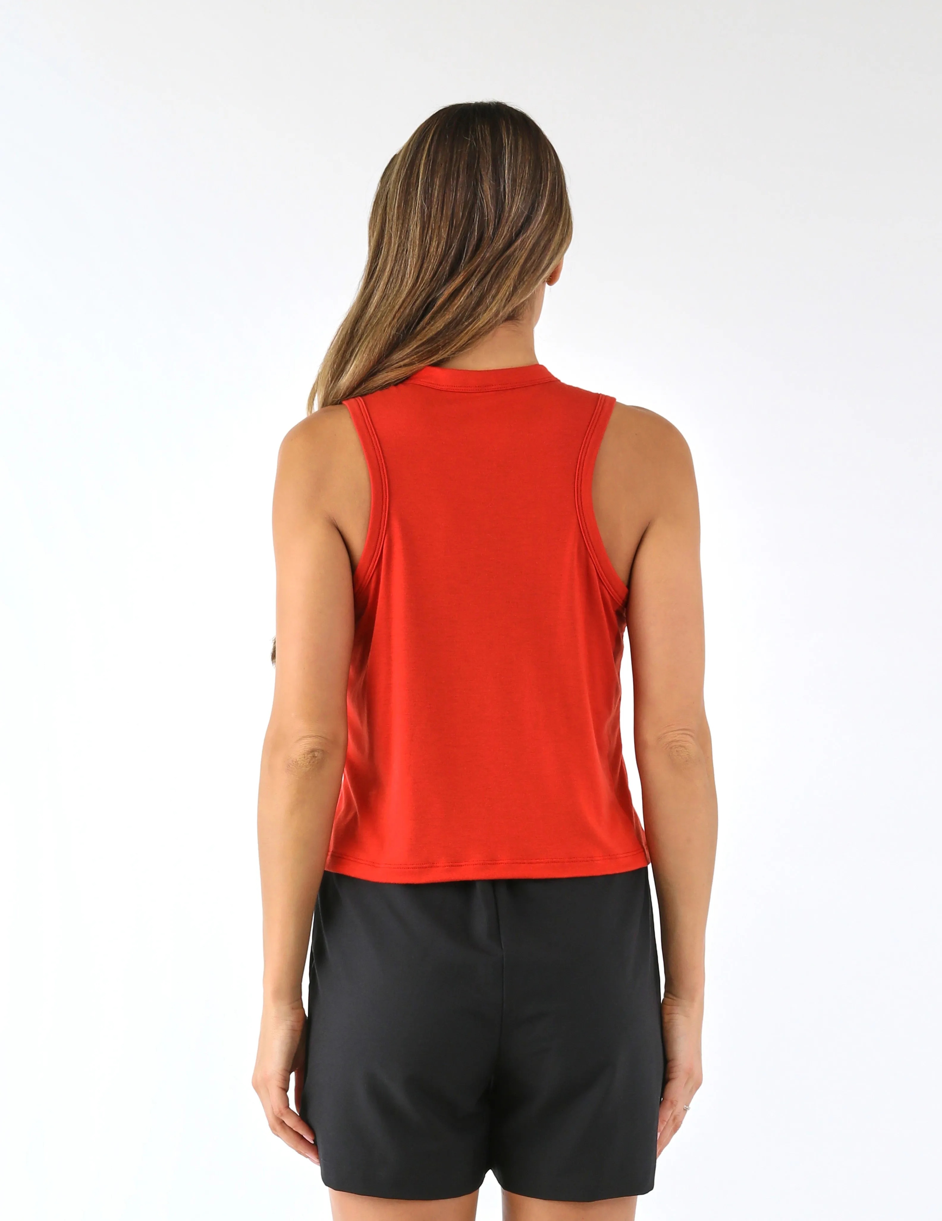 Minimalist Muscle Tank: Scarlet