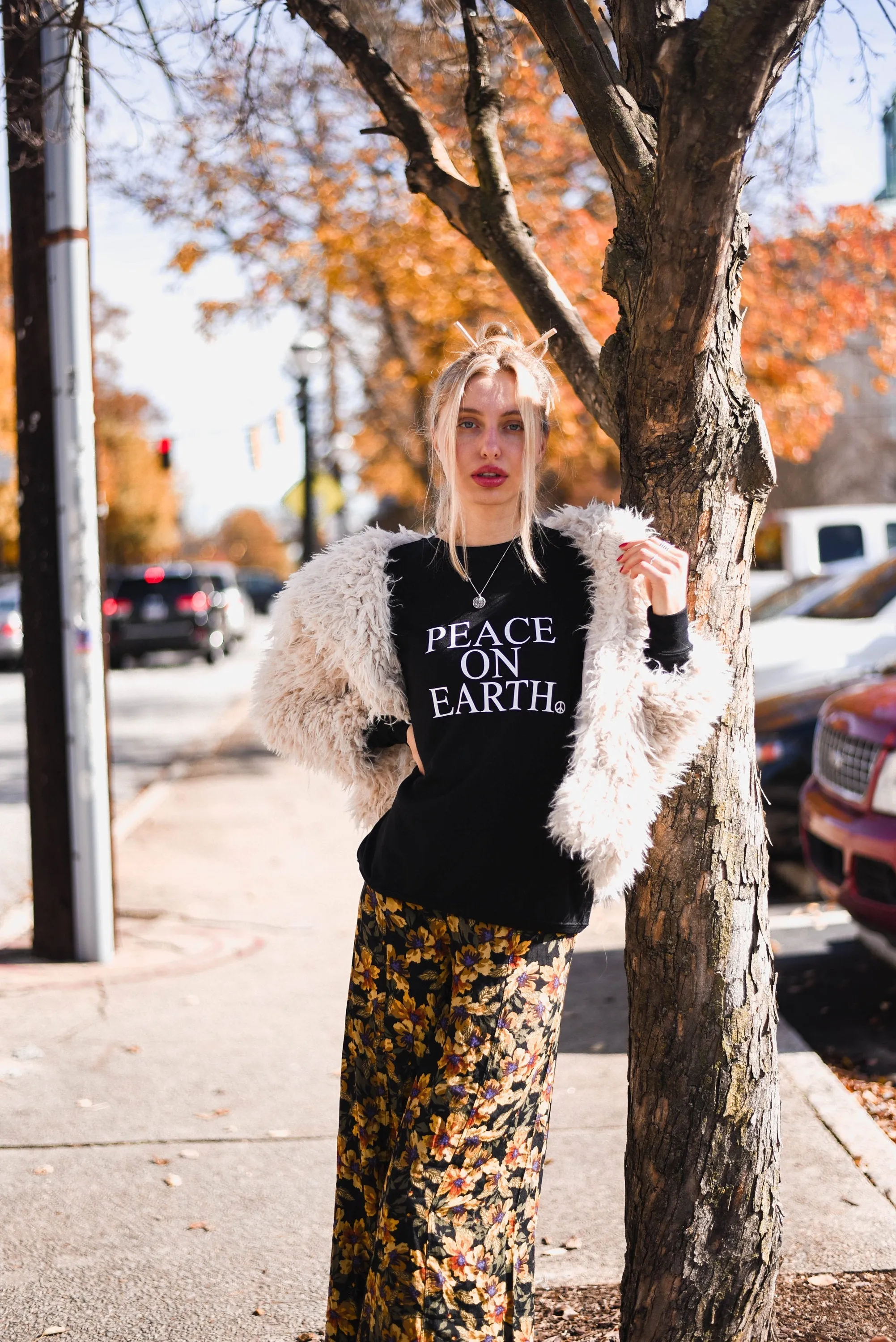 Peace on Earth - Muscle Tank