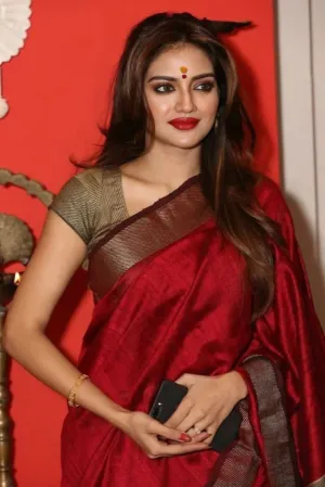Red Style linen saree