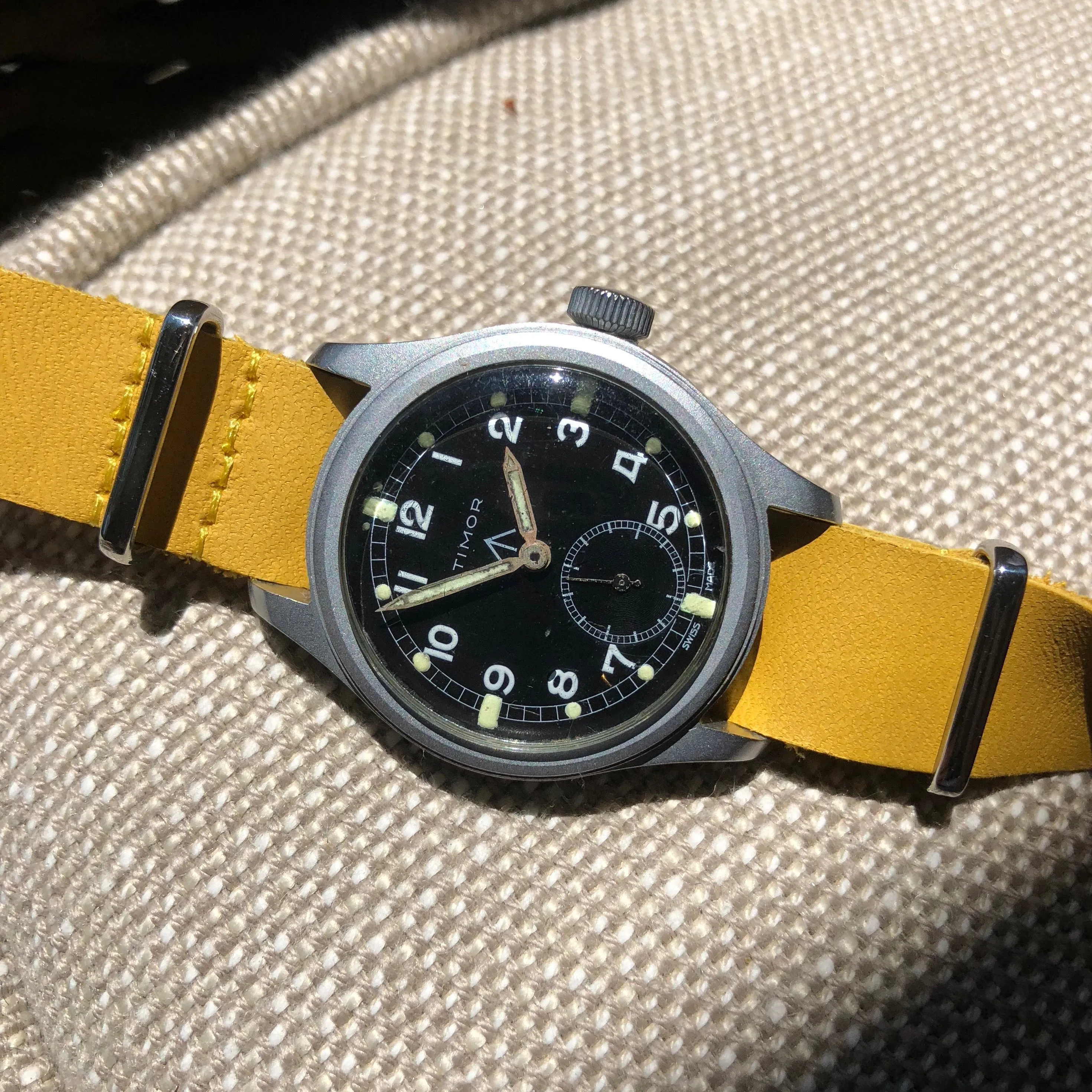 Vintage Timor WWW British Military Dirty Dozen WWII Black Cal. 6060 Wristwatch